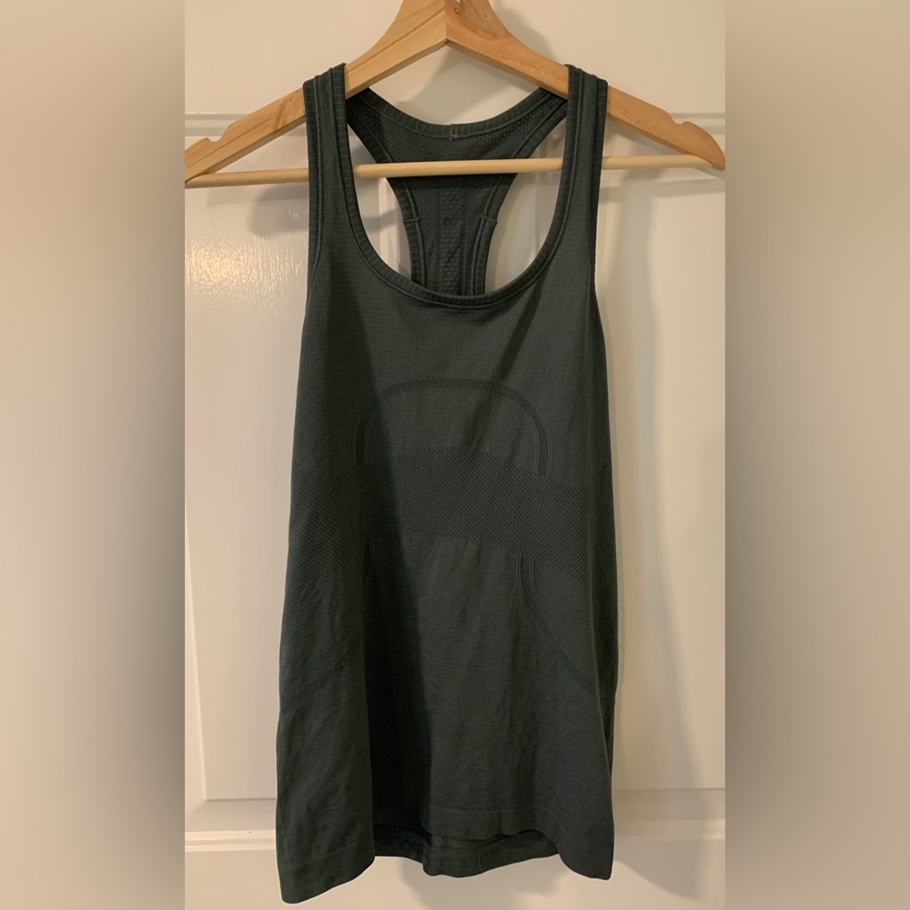 Lululemon Gray Swiftly Tank Size 6